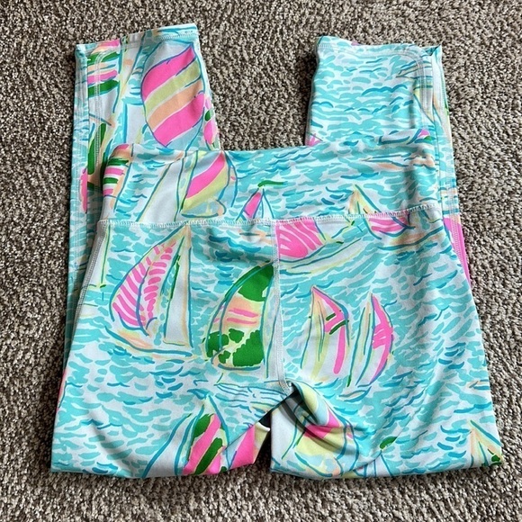 Lilly Pulitzer | Lilly Pulitzer Luxletic Weekender You Gotta Regatta Pop Up - Picture 3 of 4
